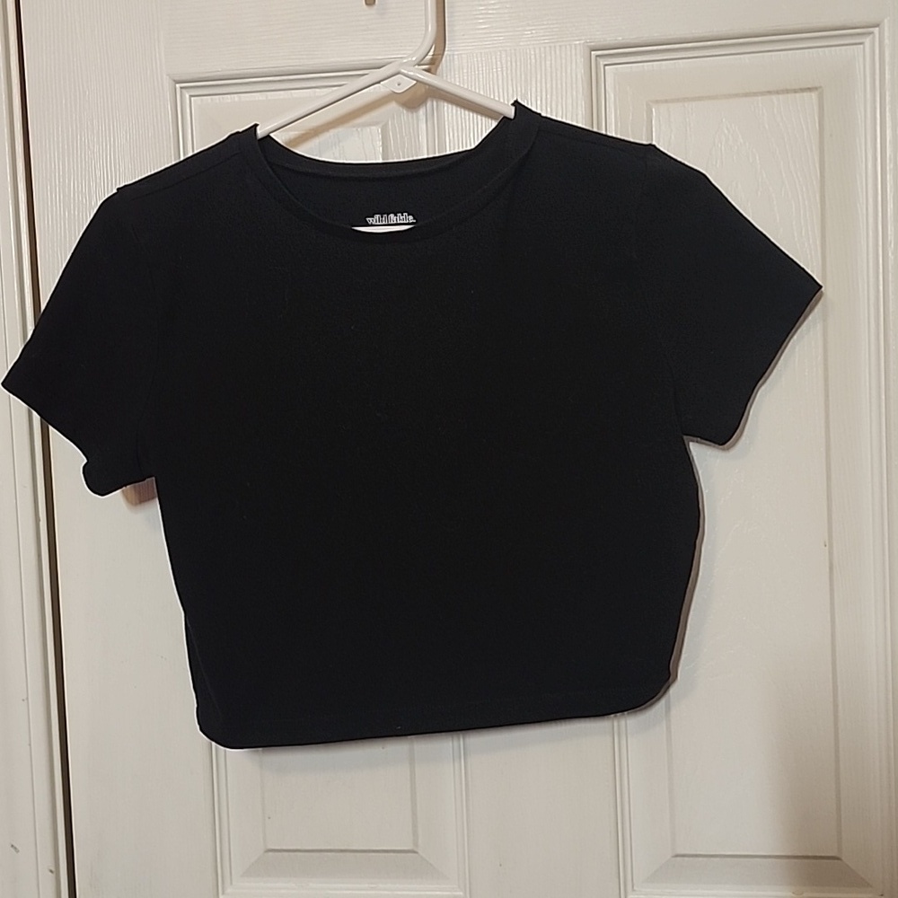 WILD FABLE BLACK CROP TOP SZ L